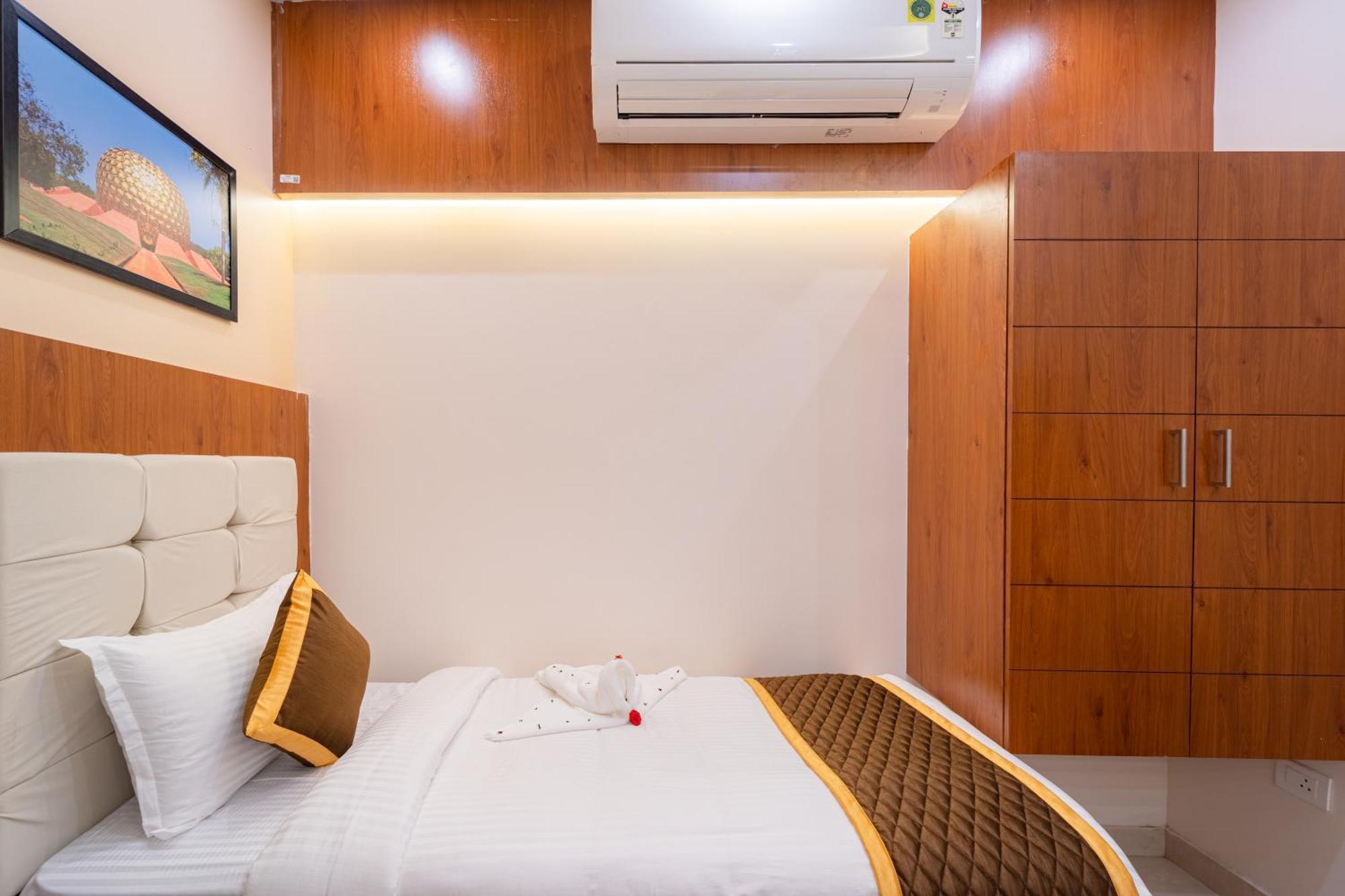 Welcome Grand Residency Puducherry Buitenkant foto