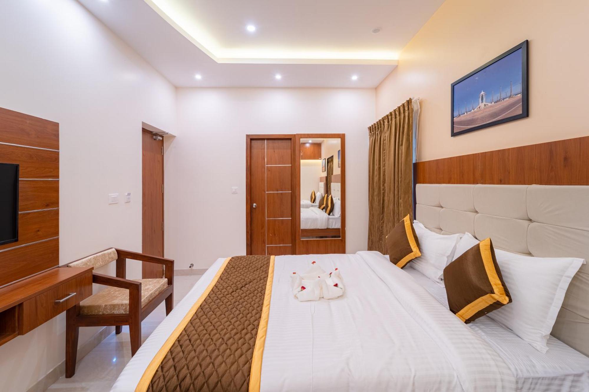 Welcome Grand Residency Puducherry Buitenkant foto