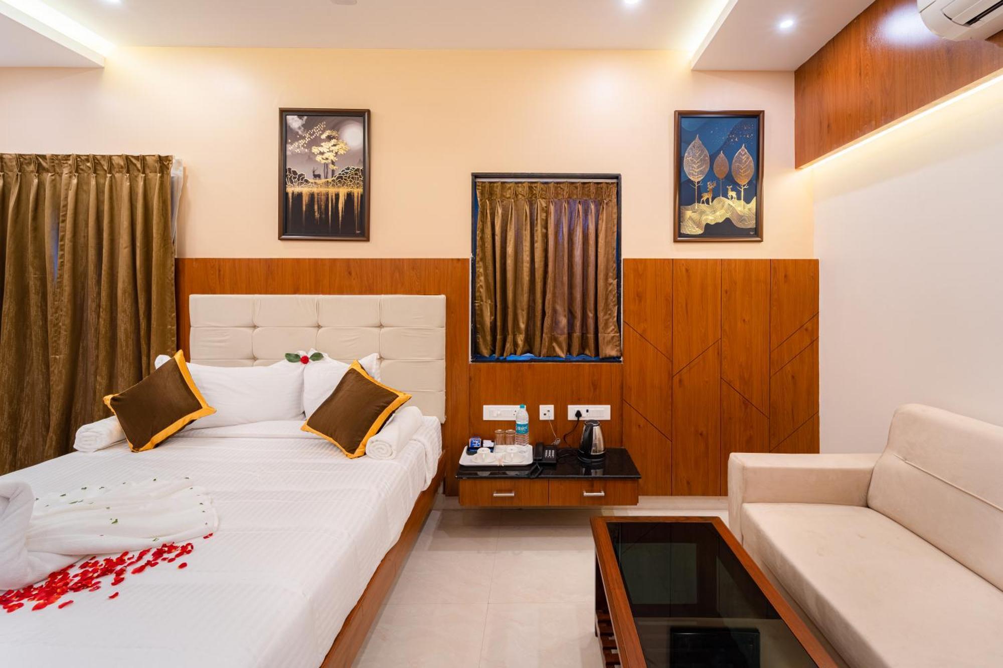 Welcome Grand Residency Puducherry Buitenkant foto
