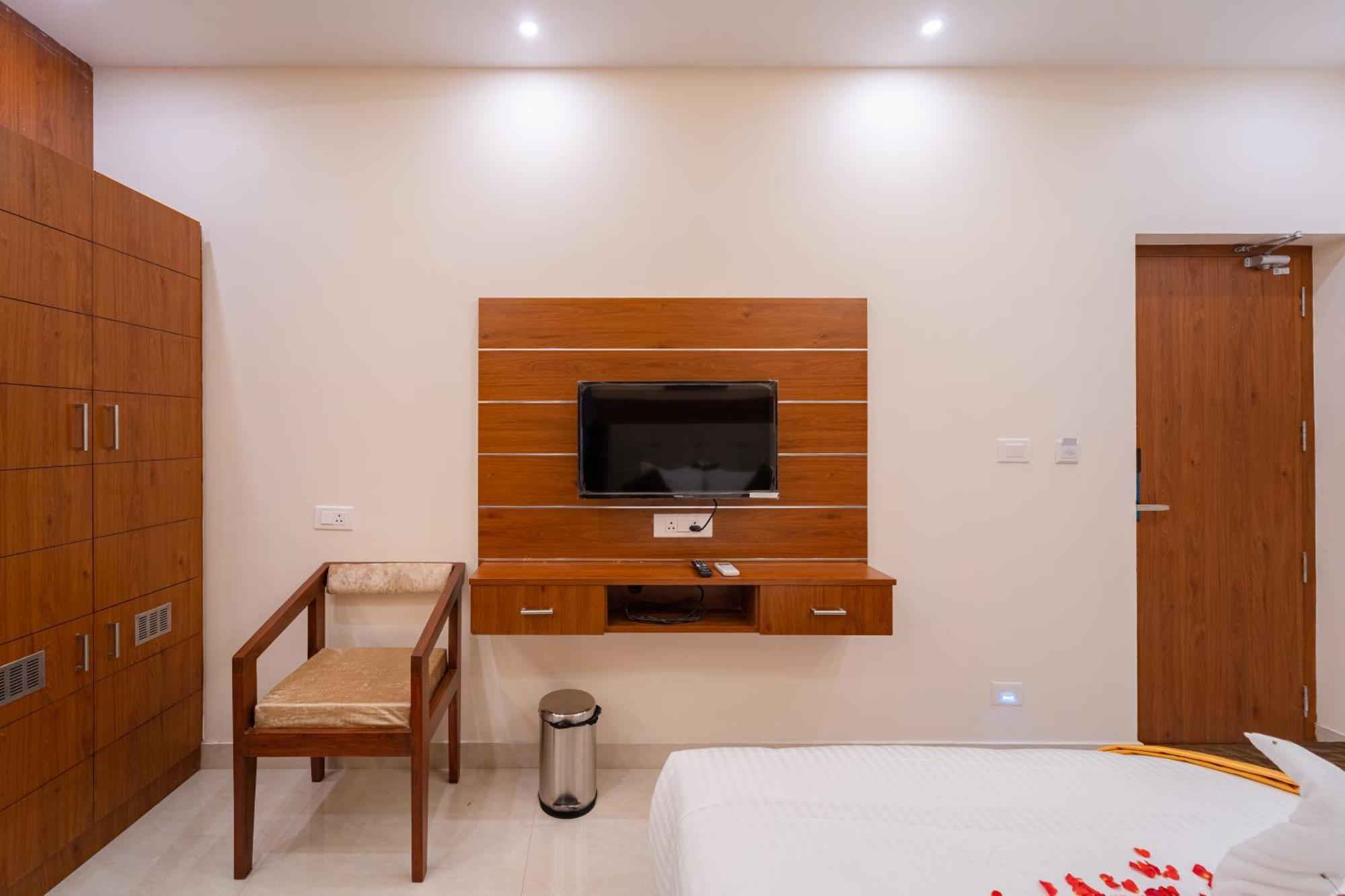 Welcome Grand Residency Puducherry Buitenkant foto