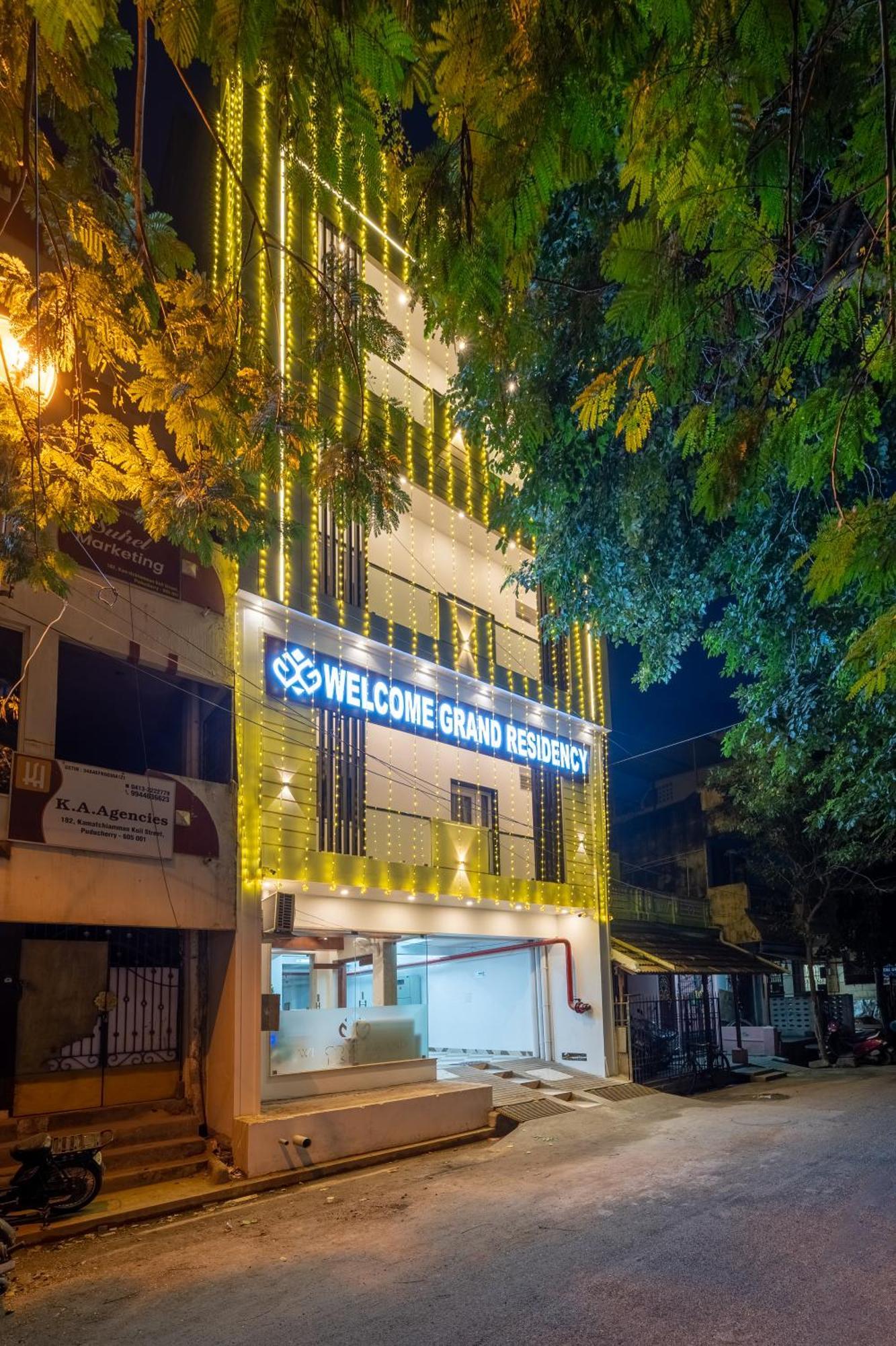 Welcome Grand Residency Puducherry Buitenkant foto